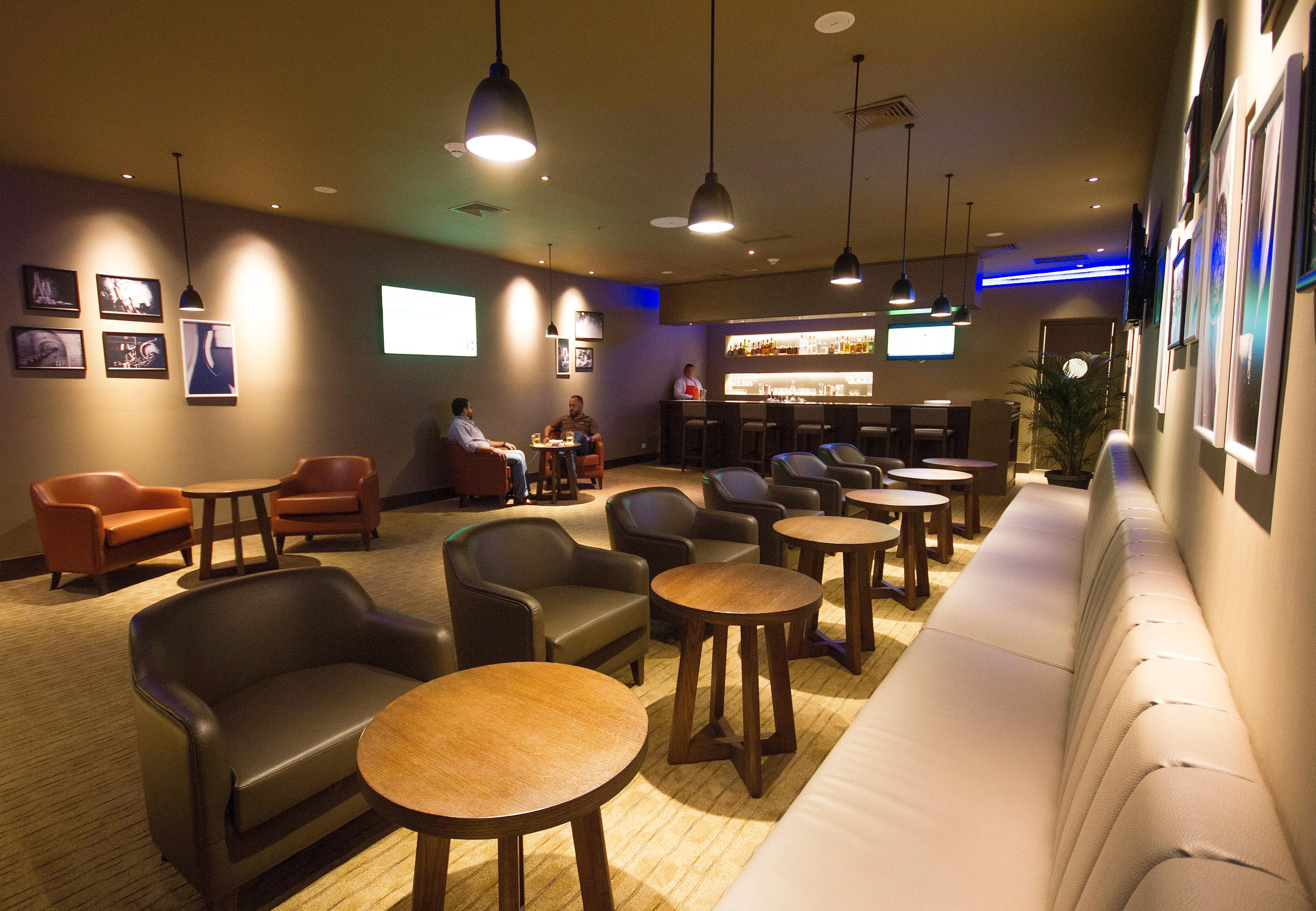 Отель Crowne Plaza Managua By Ihg Экстерьер фото