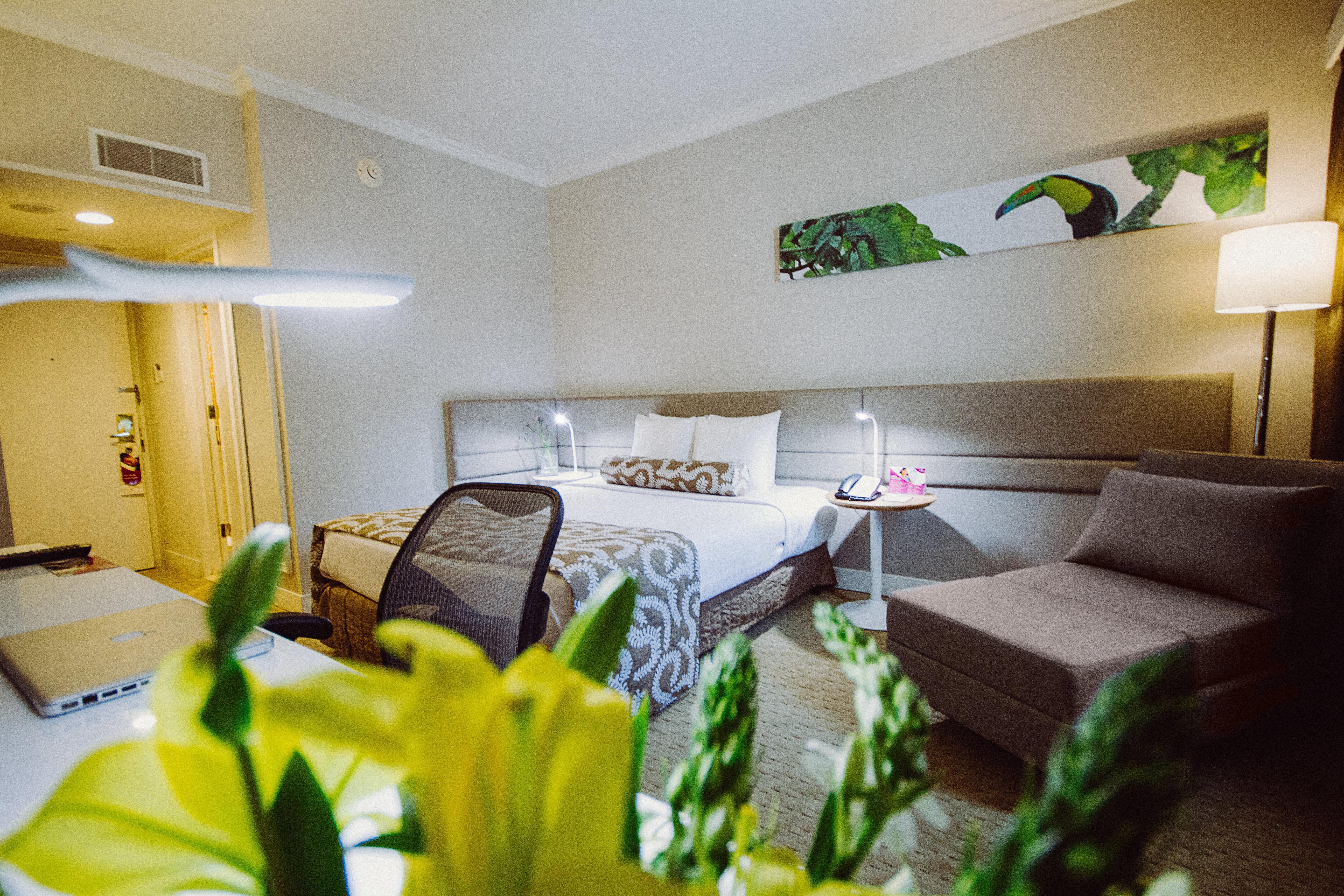 Отель Crowne Plaza Managua By Ihg Экстерьер фото